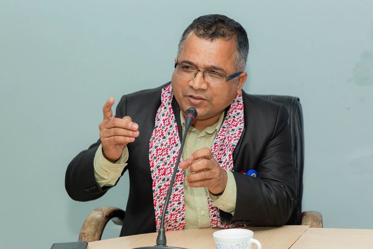 dr badri rijal.jfif